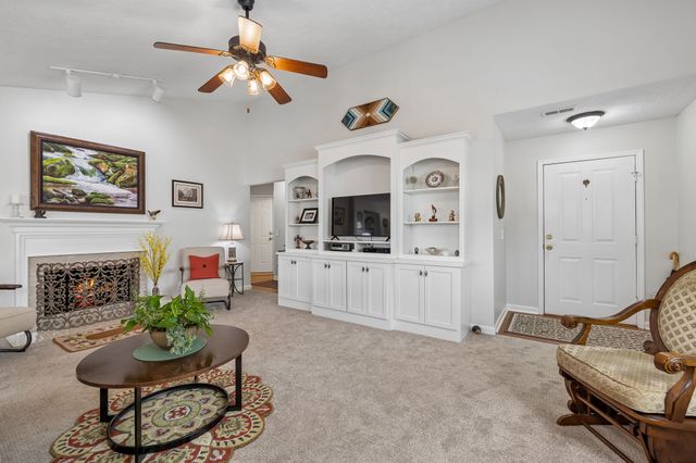 2805 Summer Hollow Ln, Hermitage, TN 37076