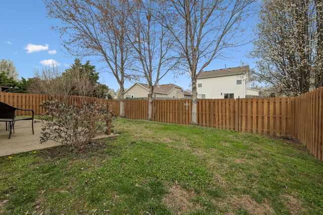 2805 Summer Hollow Ln, Hermitage, TN 37076