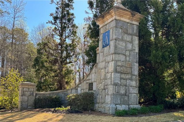 4467 Chattahoochee Plantation Drive SE, Marietta, GA 30067