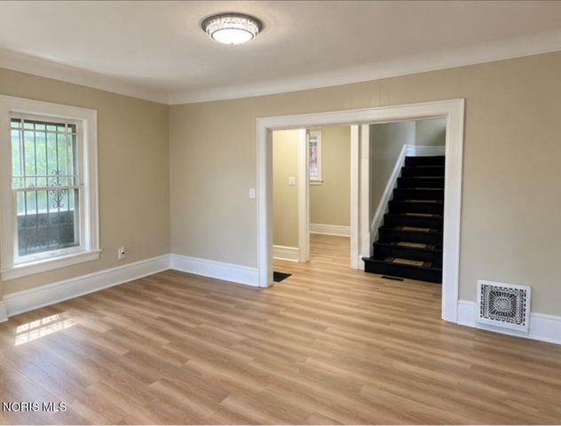 975 Woodland Avenue, Toledo, OH 43607