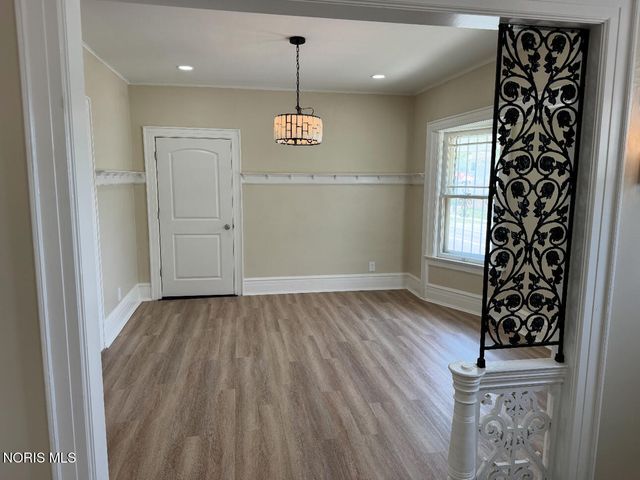 975 Woodland Avenue, Toledo, OH 43607