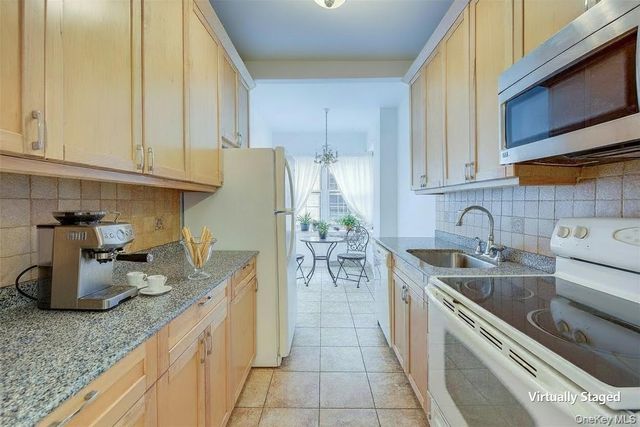 35-25 77 Street B53, Jackson Heights, NY 11372