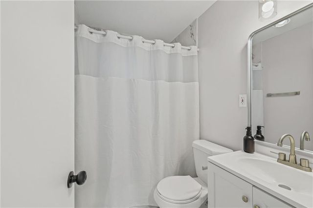 11637 W 68TH Terrace, Shawnee, KS 66203