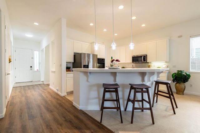 3116 Dovehouse Ln, Modesto, CA 95355