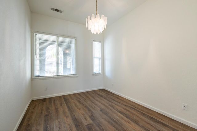 3116 Dovehouse Ln, Modesto, CA 95355