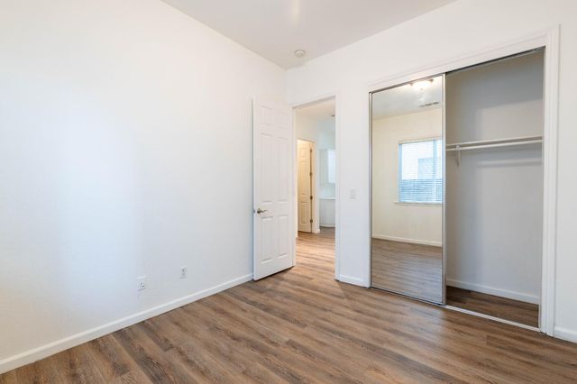 3116 Dovehouse Ln, Modesto, CA 95355