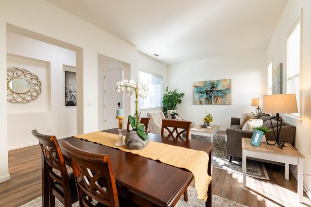 3116 Dovehouse Ln, Modesto, CA 95355