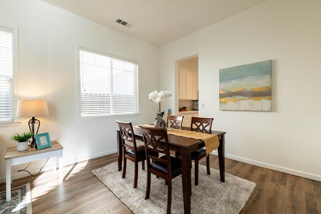 3116 Dovehouse Ln, Modesto, CA 95355