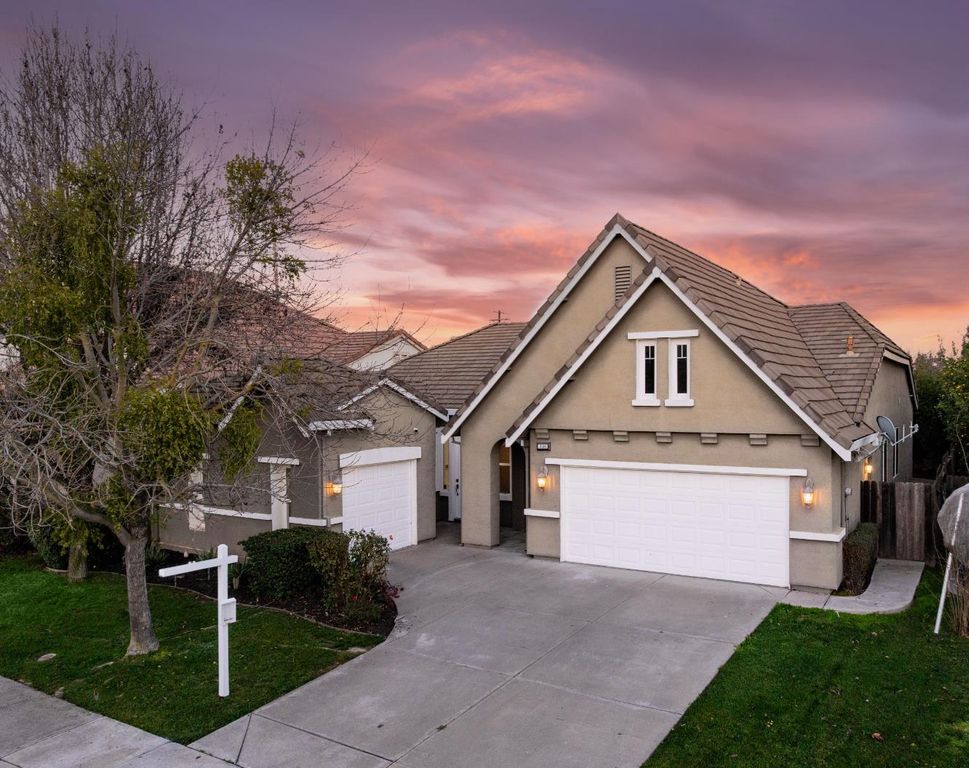 3116 Dovehouse Ln, Modesto, CA 95355