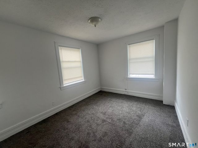 270 East Avenue, Bridgeport, CT 06610