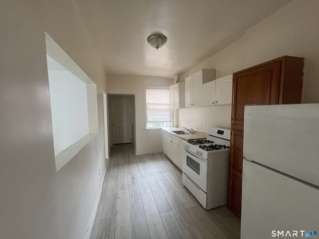 270 East Avenue, Bridgeport, CT 06610