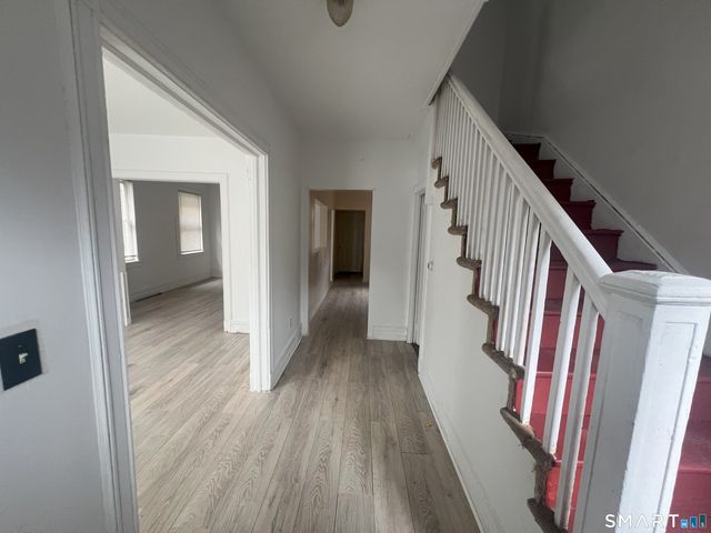 270 East Avenue, Bridgeport, CT 06610