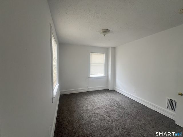 270 East Avenue, Bridgeport, CT 06610