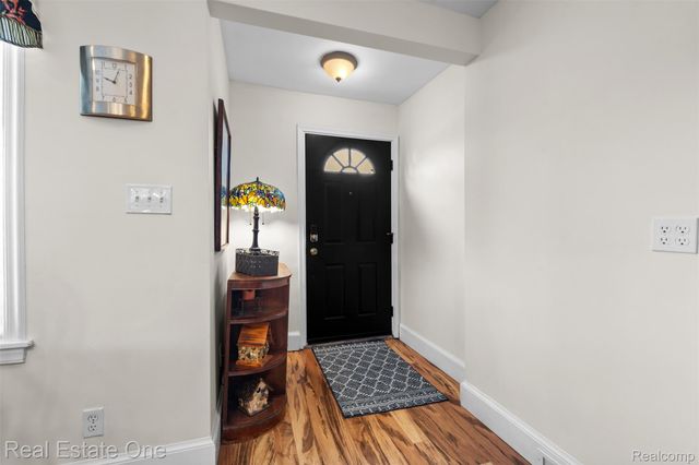 23340 Joy Street, St. Clair Shores, MI 48082