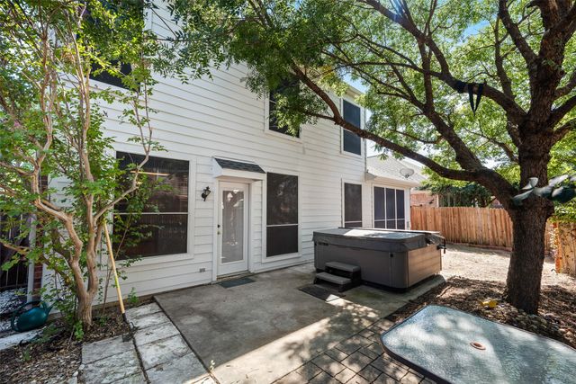 904 Lake Bluff Drive, Lake Dallas, TX 75065