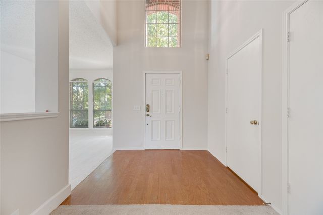 904 Lake Bluff Drive, Lake Dallas, TX 75065