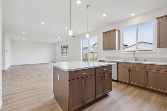1890 Peony Street, Hollister, CA 95023