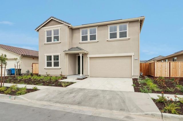 1890 Peony Street, Hollister, CA 95023