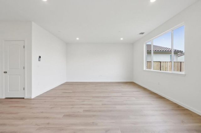 1890 Peony Street, Hollister, CA 95023