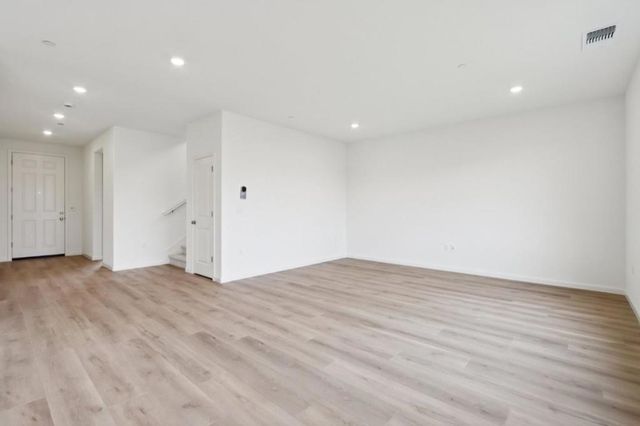 1890 Peony Street, Hollister, CA 95023