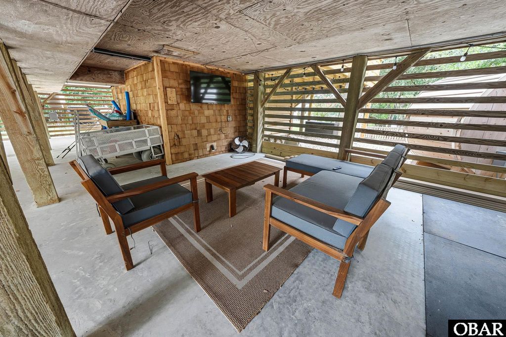 Image 33 of property listing at 326 Sea Oats Trail, Southern Shores, NC 27949
