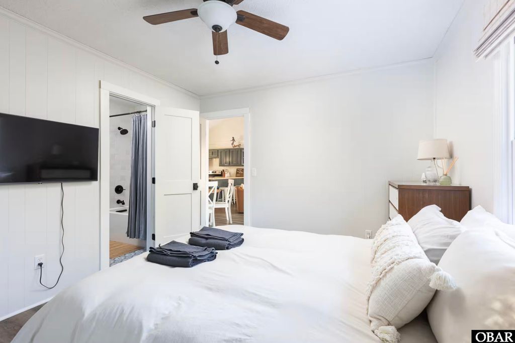 Image 35 of property listing at 326 Sea Oats Trail, Southern Shores, NC 27949