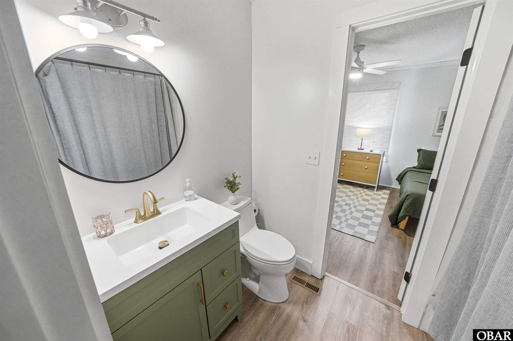 Image 39 of property listing at 326 Sea Oats Trail, Southern Shores, NC 27949