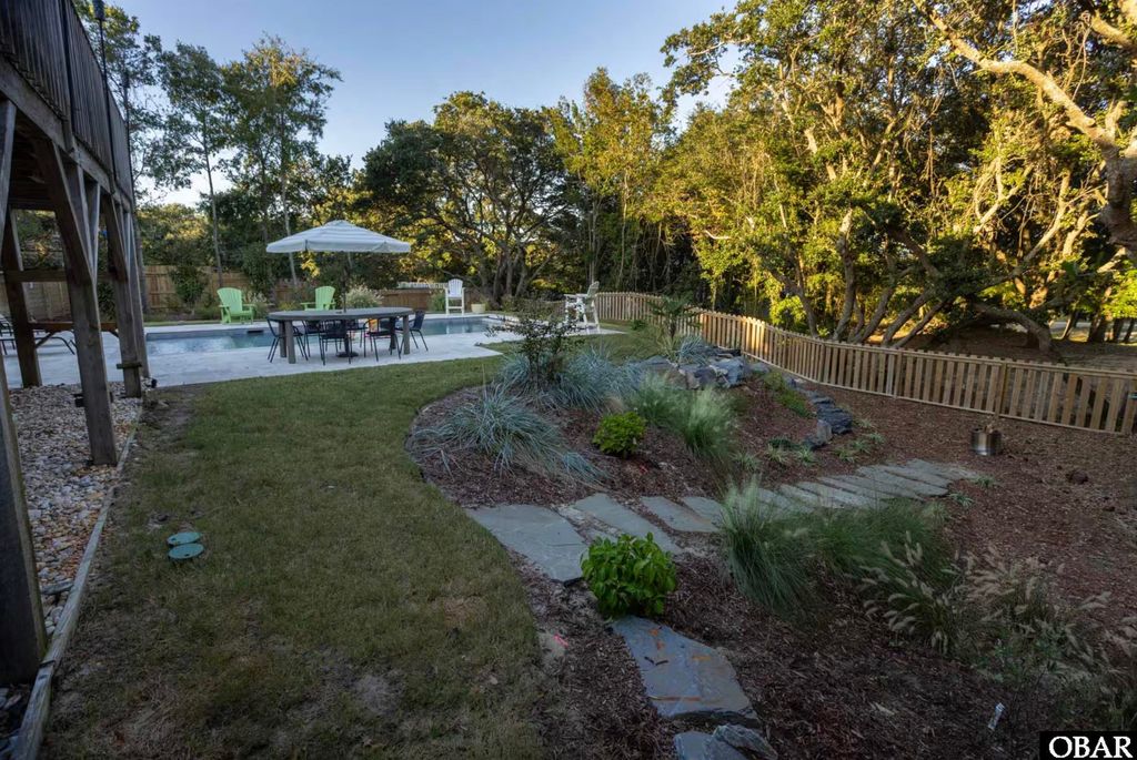 Image 44 of property listing at 326 Sea Oats Trail, Southern Shores, NC 27949