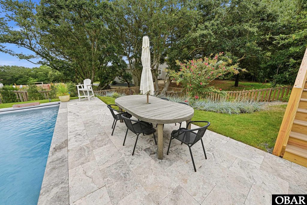 Image 52 of property listing at 326 Sea Oats Trail, Southern Shores, NC 27949