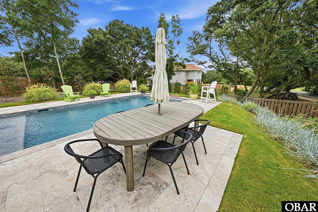 Image 53 of property listing at 326 Sea Oats Trail, Southern Shores, NC 27949