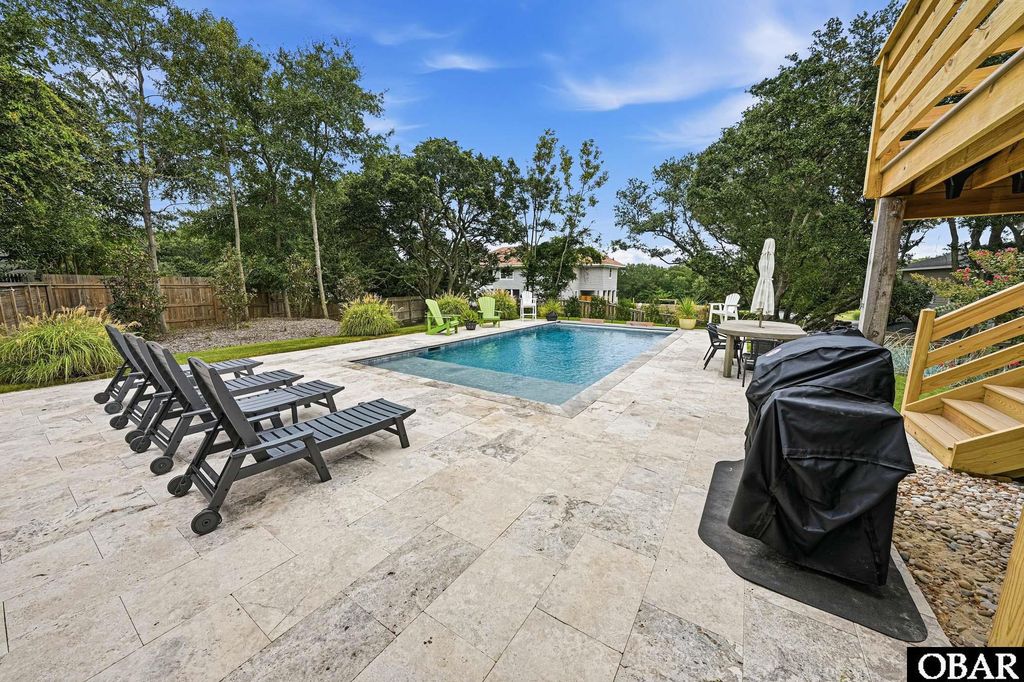Image 54 of property listing at 326 Sea Oats Trail, Southern Shores, NC 27949