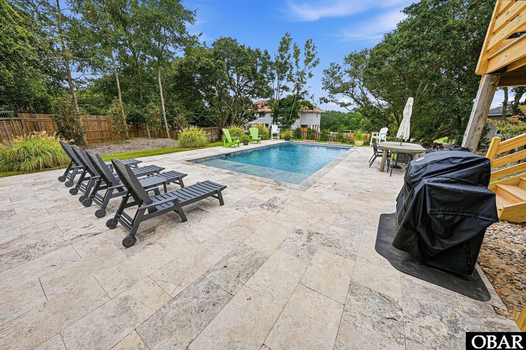 Image 57 of property listing at 326 Sea Oats Trail, Southern Shores, NC 27949