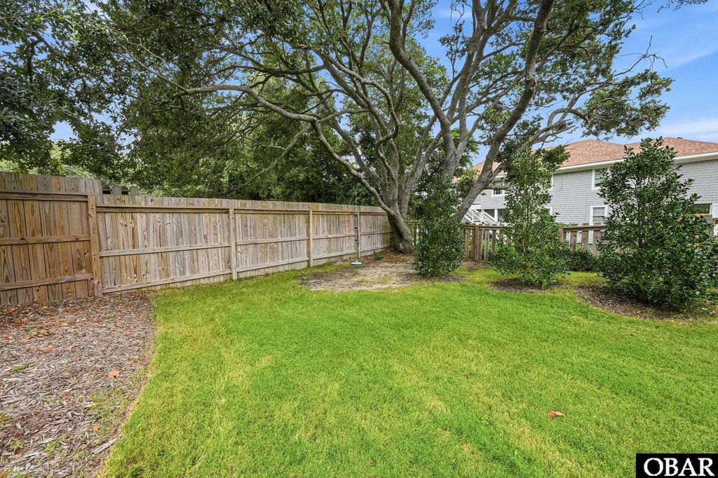 Image 58 of property listing at 326 Sea Oats Trail, Southern Shores, NC 27949