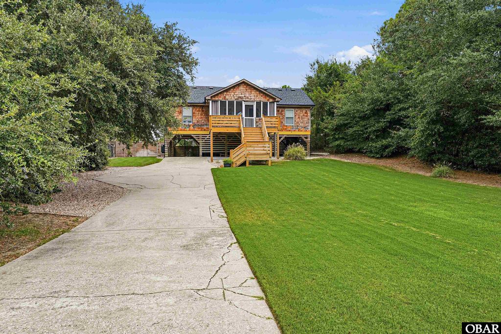 Image 71 of property listing at 326 Sea Oats Trail, Southern Shores, NC 27949