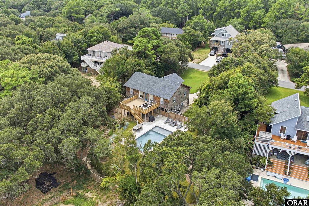 Image 73 of property listing at 326 Sea Oats Trail, Southern Shores, NC 27949