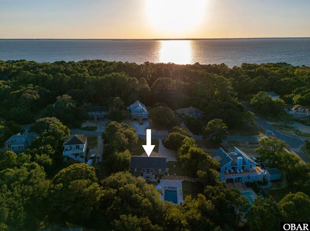 Image 78 of property listing at 326 Sea Oats Trail, Southern Shores, NC 27949