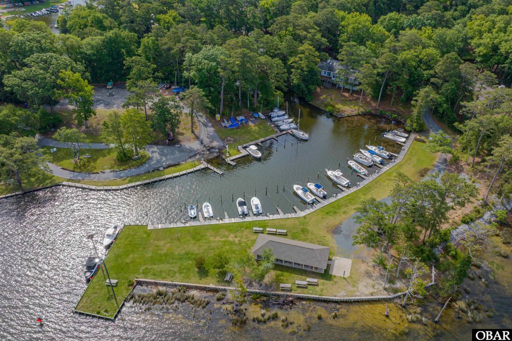 Image 83 of property listing at 326 Sea Oats Trail, Southern Shores, NC 27949