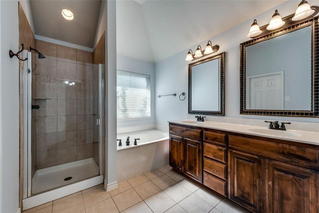 2628 Triangle Leaf Drive, Fort Worth, TX 76244