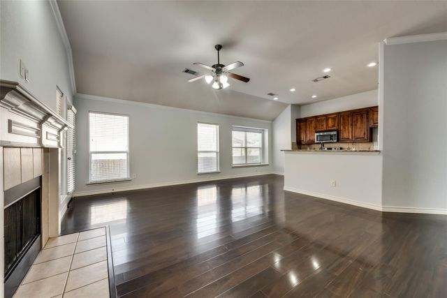 2628 Triangle Leaf Drive, Fort Worth, TX 76244