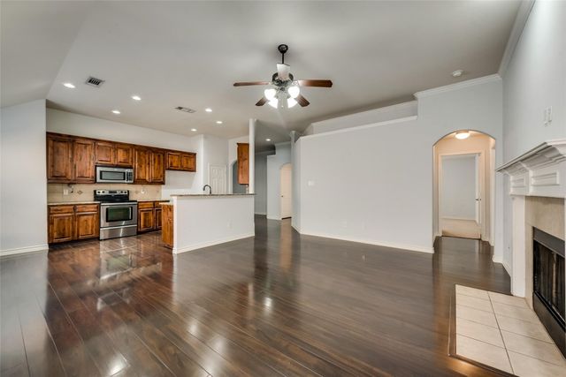 2628 Triangle Leaf Drive, Fort Worth, TX 76244