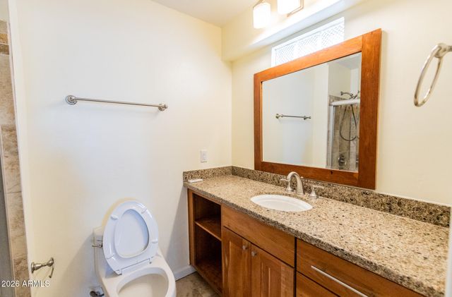 1029 W ELNA RAE Street, Tempe, AZ 85281