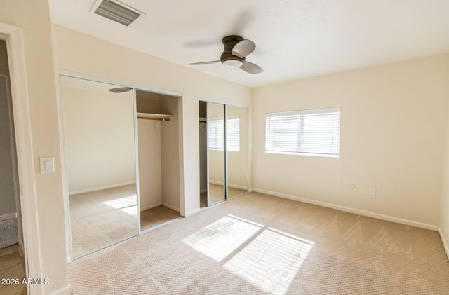 1029 W ELNA RAE Street, Tempe, AZ 85281