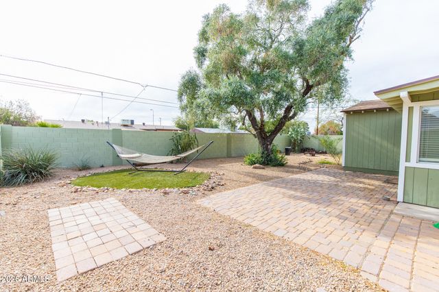 1029 W ELNA RAE Street, Tempe, AZ 85281