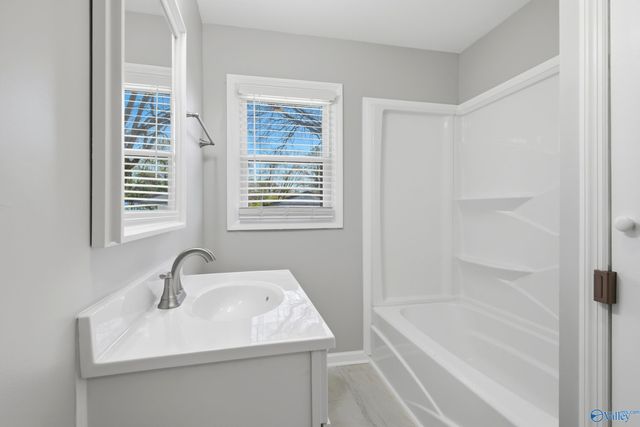 1617 Brook Hollow Circle NW, Huntsville, AL 35816