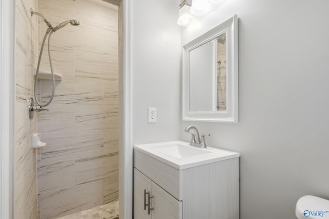 1617 Brook Hollow Circle NW, Huntsville, AL 35816