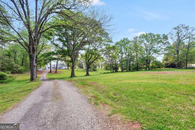 2186 Williamson Zebulon Road, Williamson, GA 30292