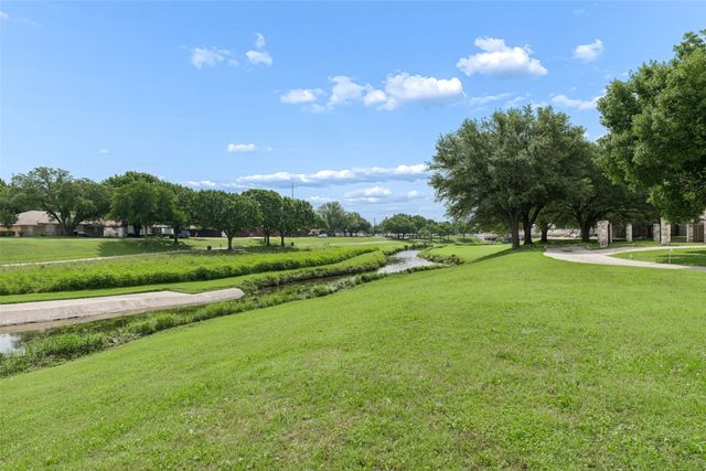 149 N Spring Creek Drive, Richardson, TX 75081