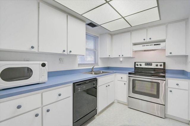 2875 SWIFTON DRIVE 58, Sarasota, FL 34231