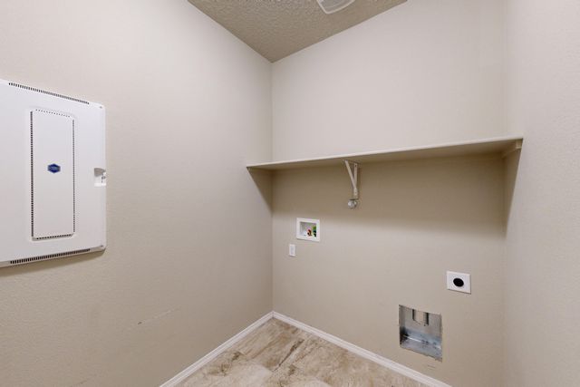 4141 Skyline Loop NE, Rio Rancho, NM 87144