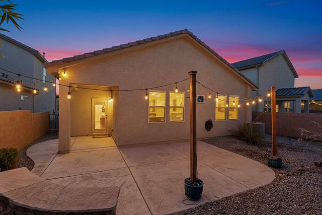 4141 Skyline Loop NE, Rio Rancho, NM 87144
